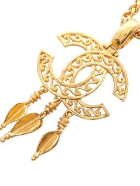Chanel Necklace CC Logo
